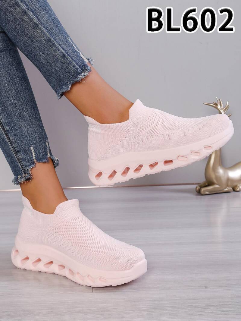 Buty sportowe damskie Roz 36-41/ 12 par